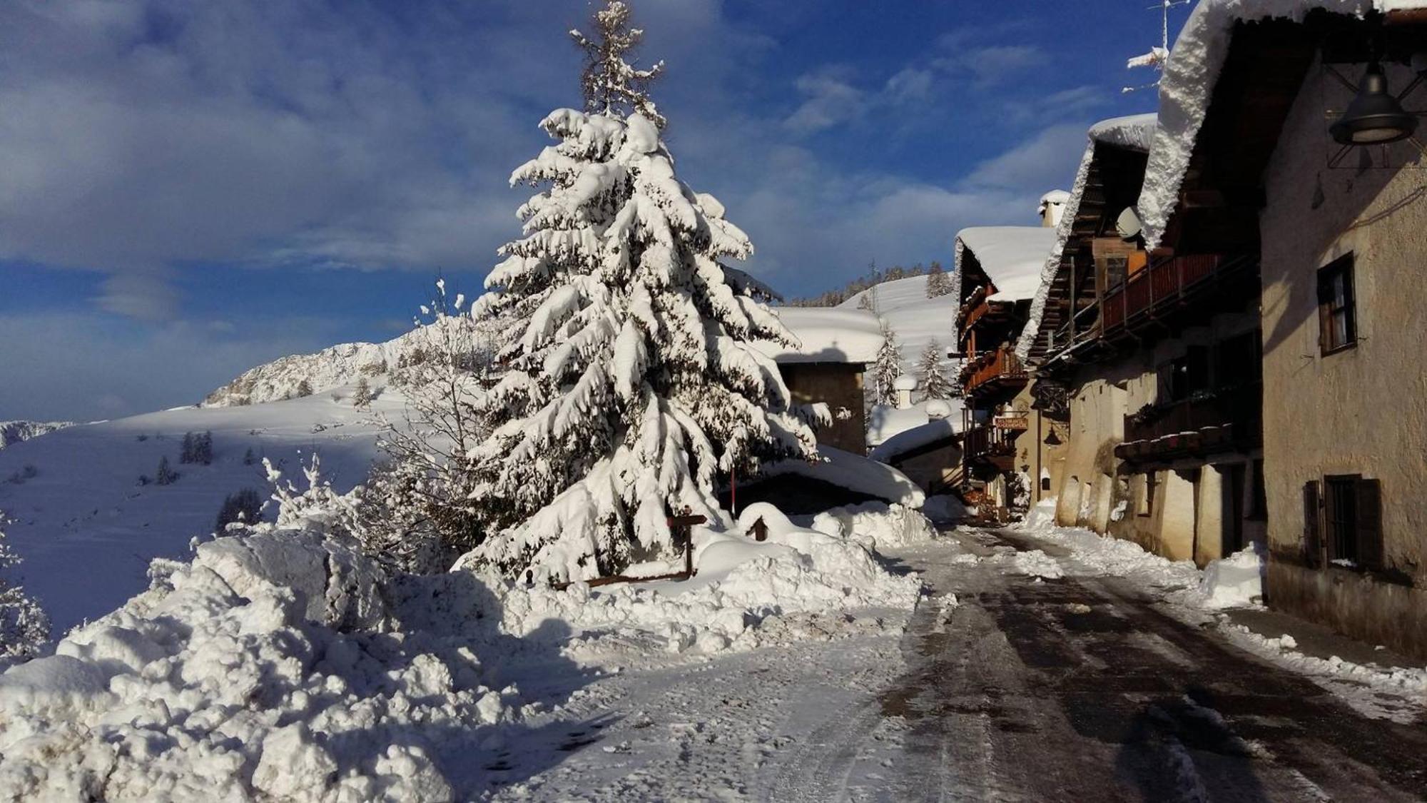 Il Fraitevino Hotel Bed & Breakfast Сестриере Экстерьер фото